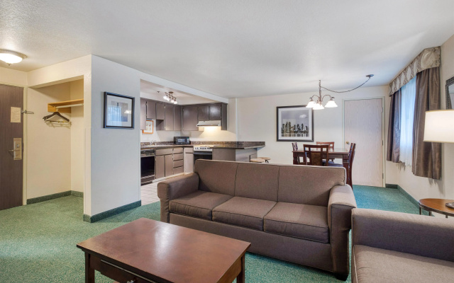 Double Suite