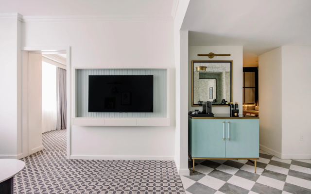 Double Suite