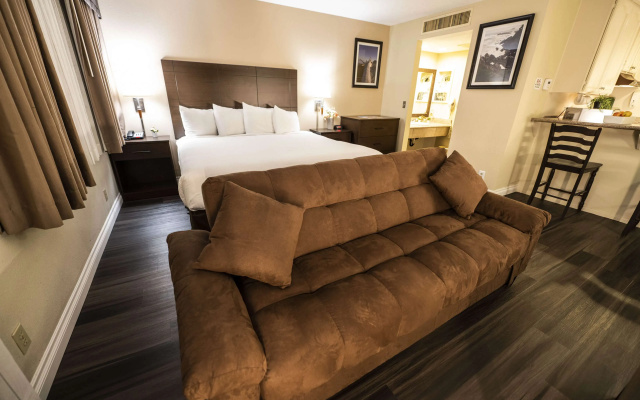Double Suite