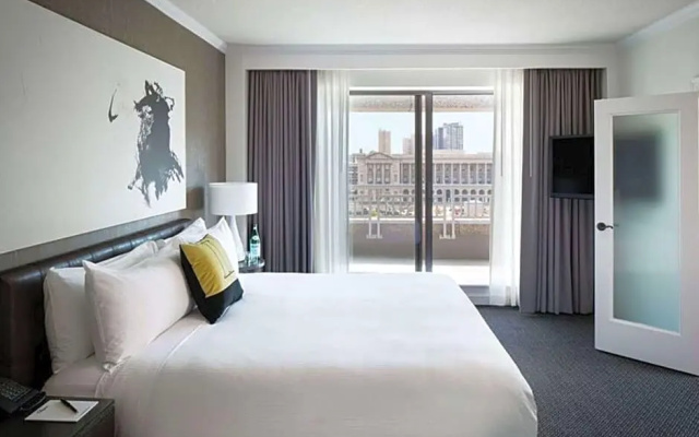 1 Bedroom Executive Double Suite with balcony