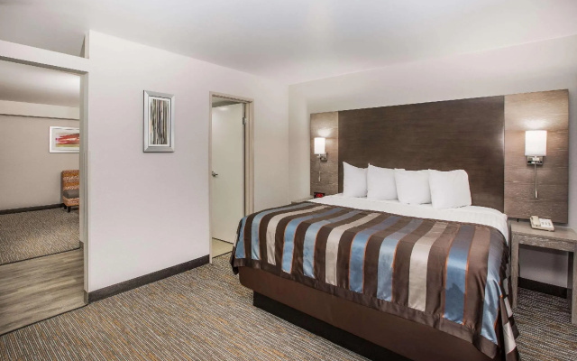 Double Suite