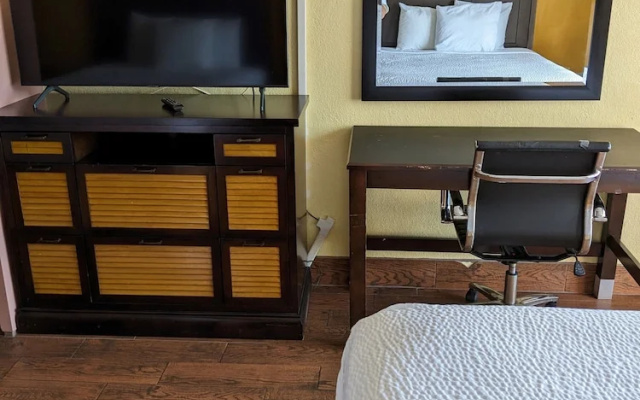 Deluxe Quadruple room