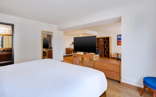 Double Suite