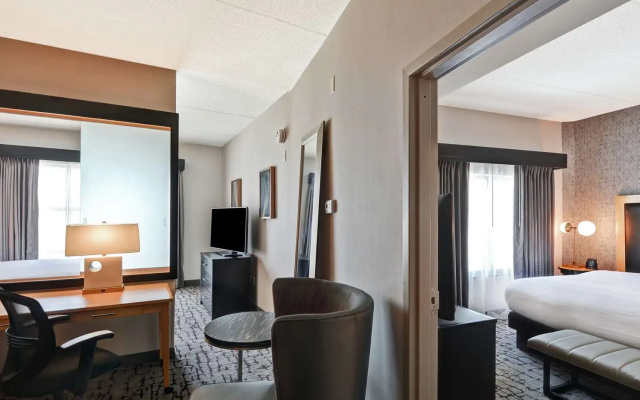 2 Bedrooms Suite