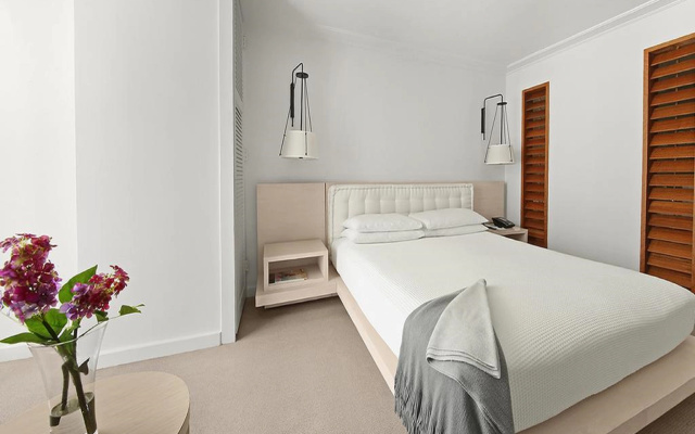 Double room with partial ocean view