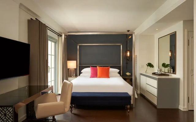 Deluxe Double room with city view