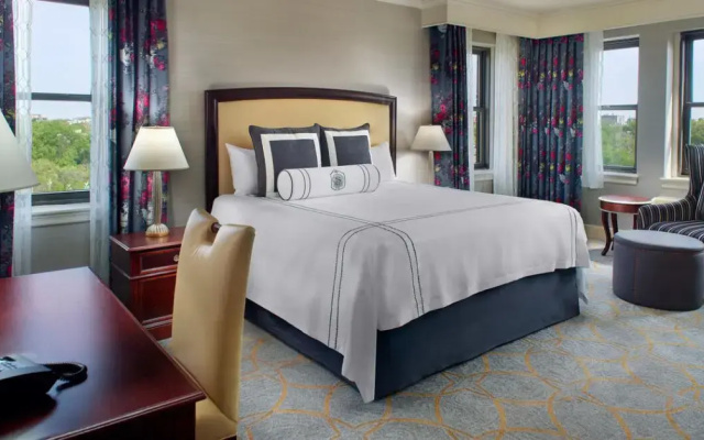 Premier room