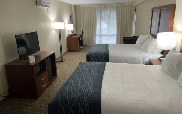 Quadruple Suite with balcony