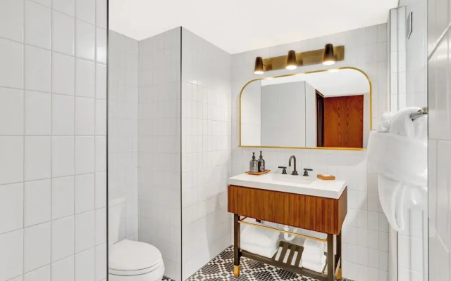 1 Bedroom Suite