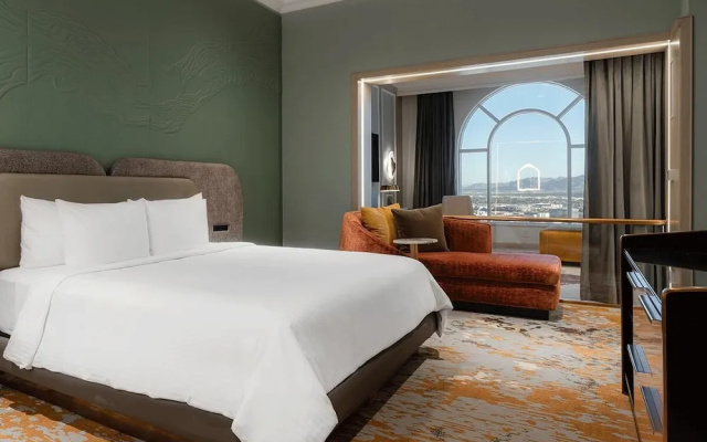 Grand Newly Remodeled Double Suite