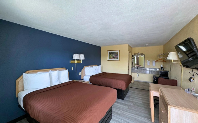 Standard Quadruple room