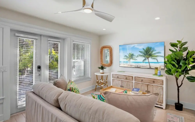 1 Bedroom Deluxe Double Suite