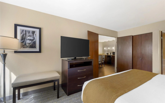 Double Suite with golf view