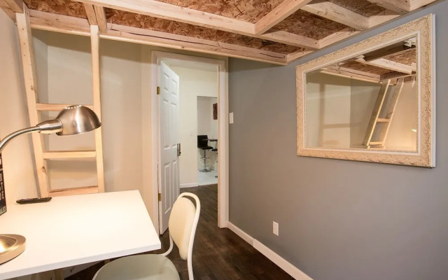 Deluxe Apartment