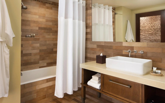 Premier room