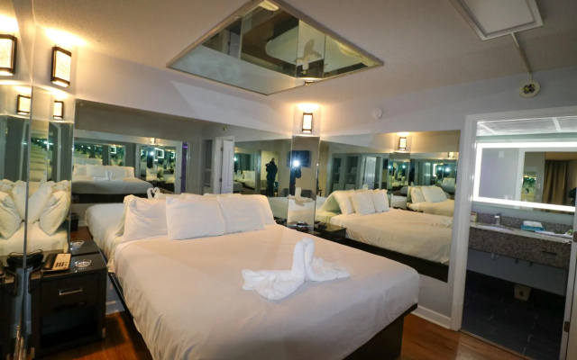 Deluxe Suite