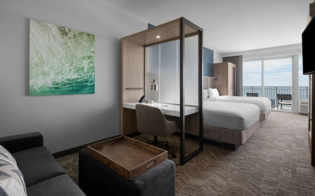 Suite with balcony