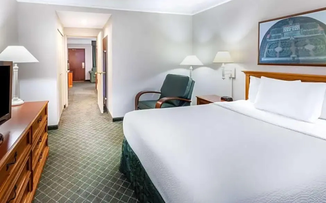Deluxe Double Suite