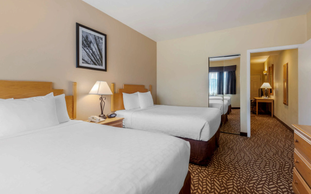 Quadruple Suite