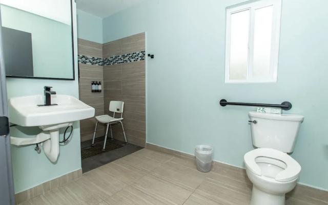 Standard Basement room