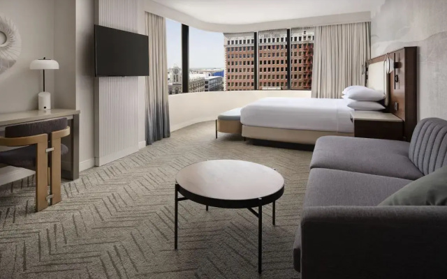 Standard Double room with city view