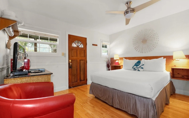 2 Bedrooms Villa