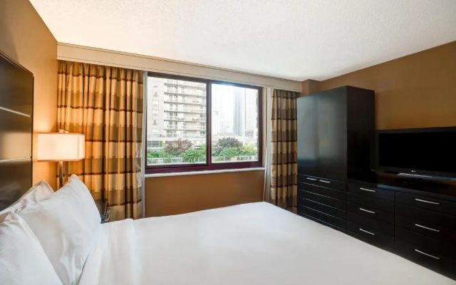1 Bedroom Double Suite with city view