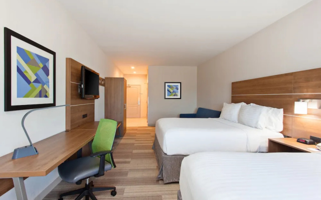 Suite with balcony