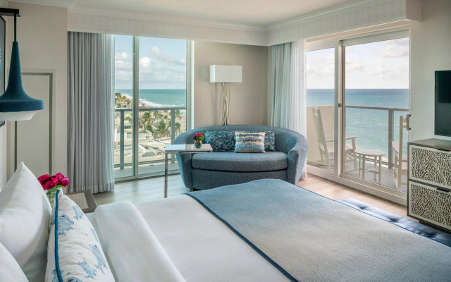 Standard Double room with balcony and oceanfront