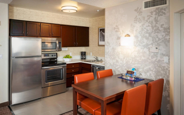 2 Bedrooms Suite