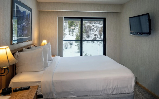 1 Bedroom Suite with balcony