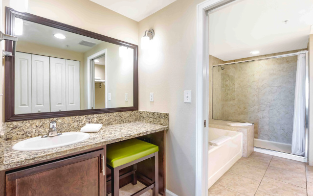 2 Bedrooms Deluxe Suite