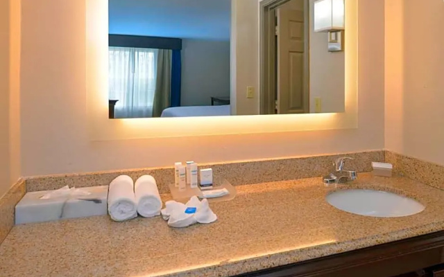 2 Bedrooms Double Suite