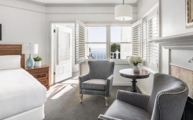 Standard room with balcony