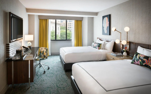Quadruple Guestroom with city view