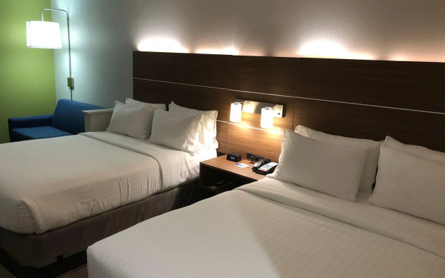 Quadruple Suite