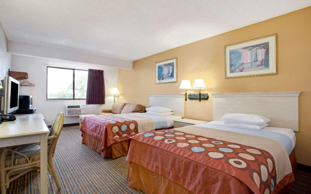 Quadruple room