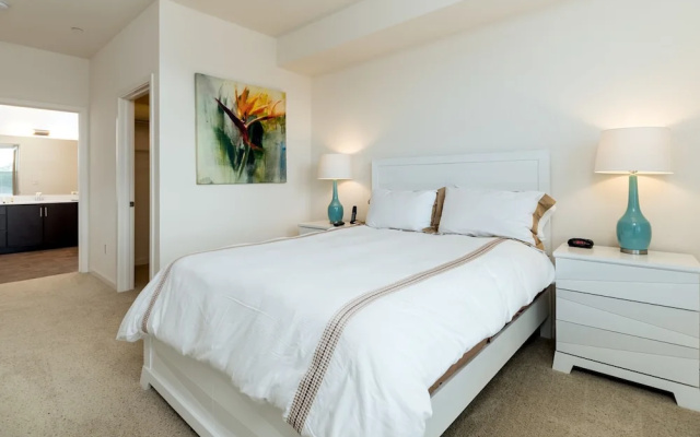 2 Bedrooms Luxury Apartment