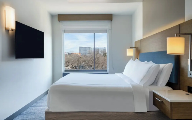 2 Bedrooms Suite