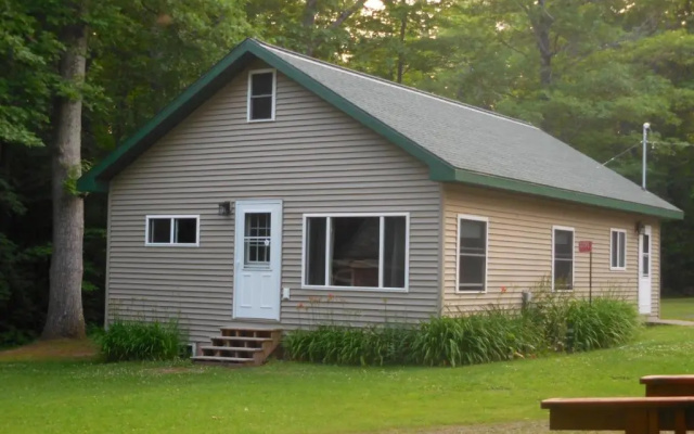 2 Bedrooms Cottage