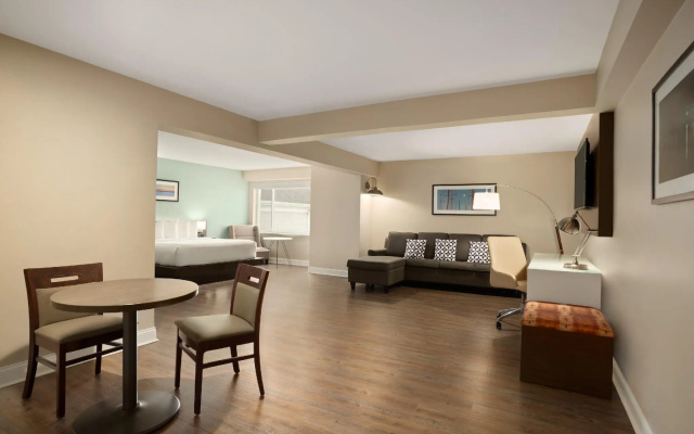 Double Suite