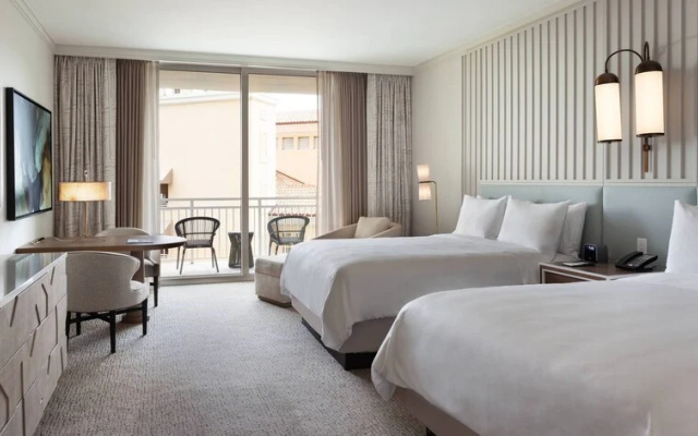 Standard Double room with golf view