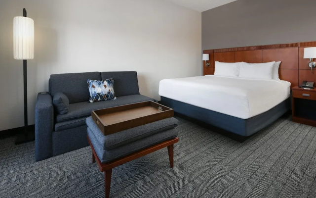 Standard Double room with balcony and with courtyard view