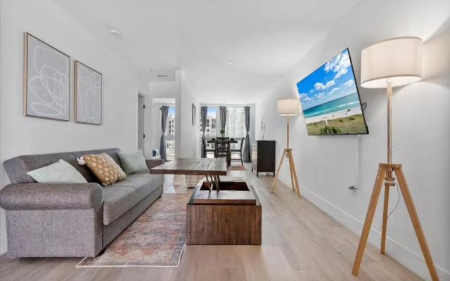2 Bedrooms Apartment
