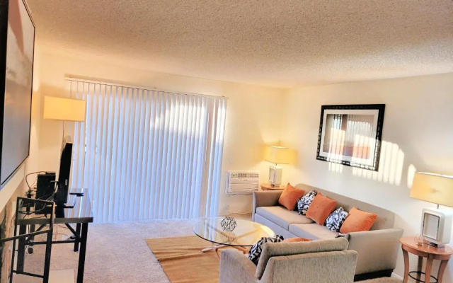 2 Bedrooms Villa
