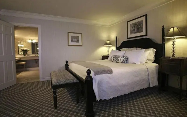 Standard Double room with view