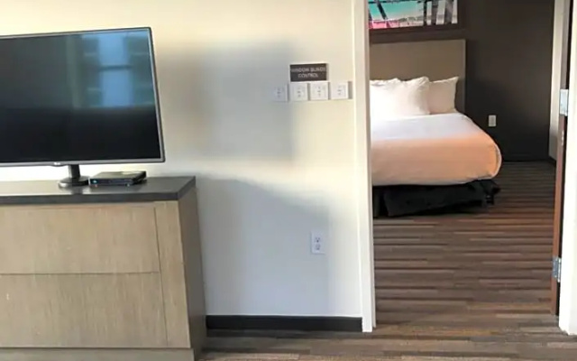 1 Bedroom Double Suite