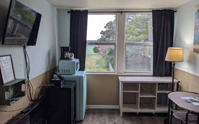 Economy room