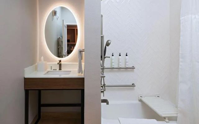 1 Bedroom Double Suite