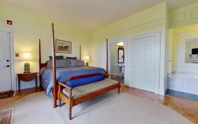 Luxury room